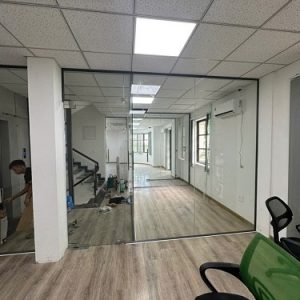 Vách Kính Cường Lực