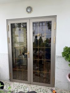 CỬA NHÔM XINGFA HỆ 55 CẢI TIẾN MÀU CHAMPAGNE